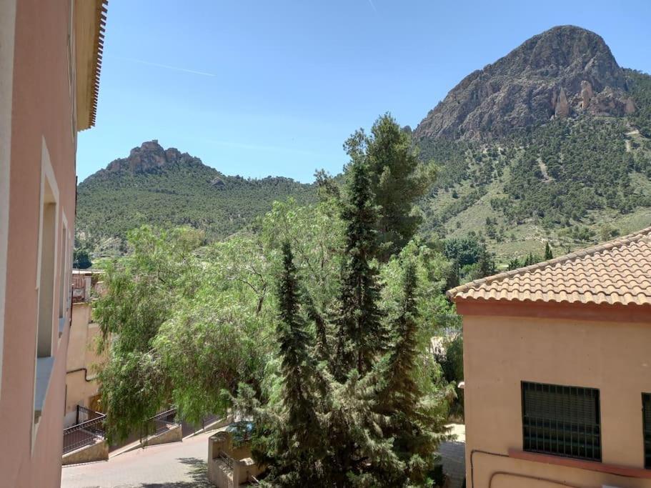 Apartamento Tranquilo Cerca De Zonas Verdes ثيثا المظهر الخارجي الصورة