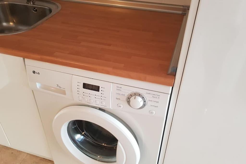 Apartamento Tranquilo Cerca De Zonas Verdes ثيثا المظهر الخارجي الصورة
