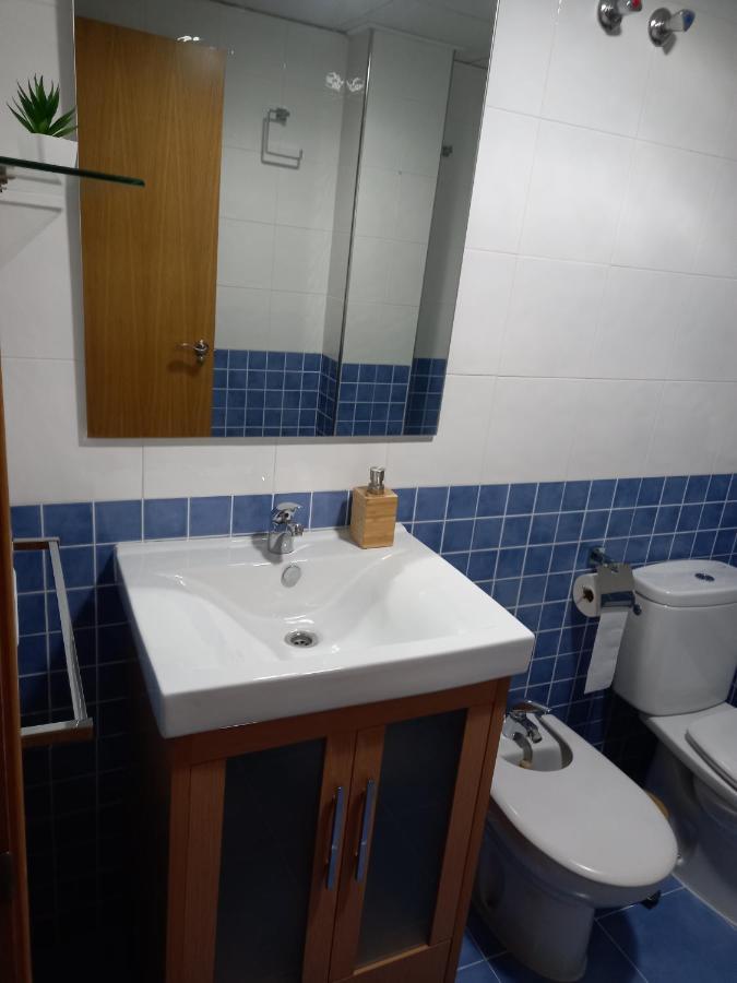 Apartamento Tranquilo Cerca De Zonas Verdes ثيثا المظهر الخارجي الصورة