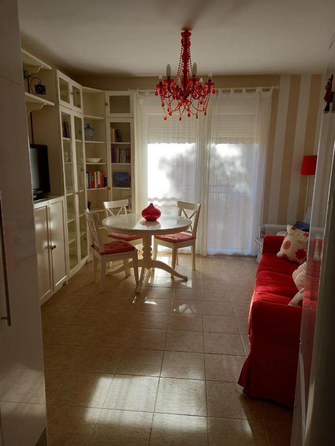 Apartamento Tranquilo Cerca De Zonas Verdes ثيثا المظهر الخارجي الصورة